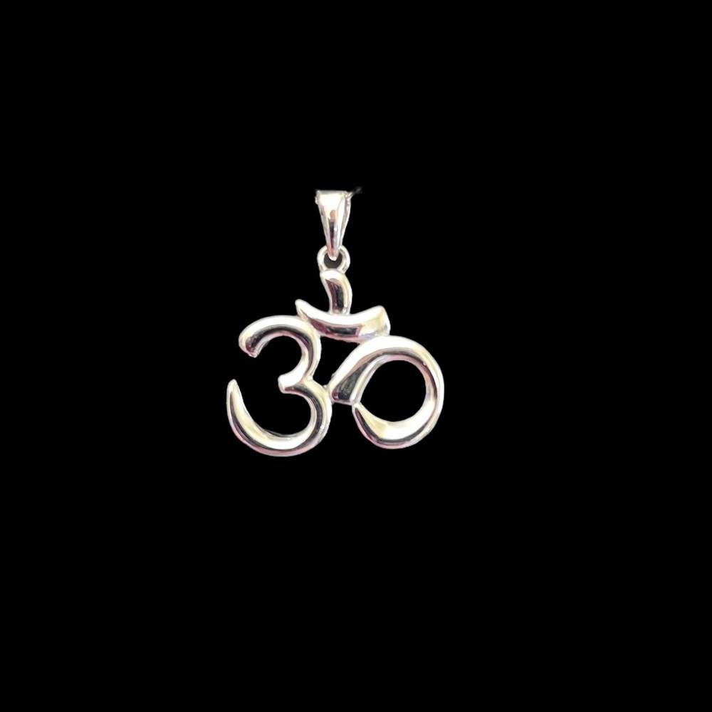 925 sterling silver yoga, Om symbol religious charm necklace pendant first sound